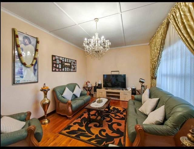 3 BEDROOM HOUSE FOR SALE IN BELLAIR